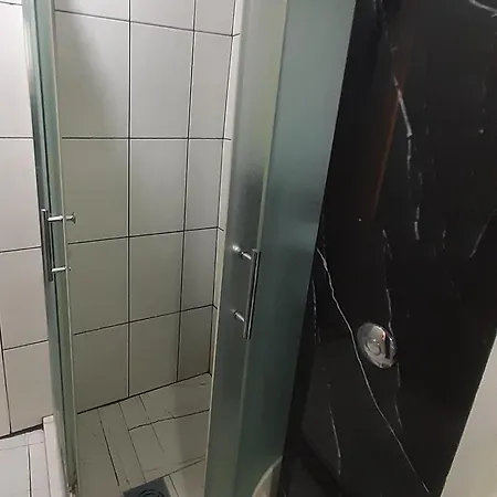 Apartment Djakuzi Viktorija Belgrad